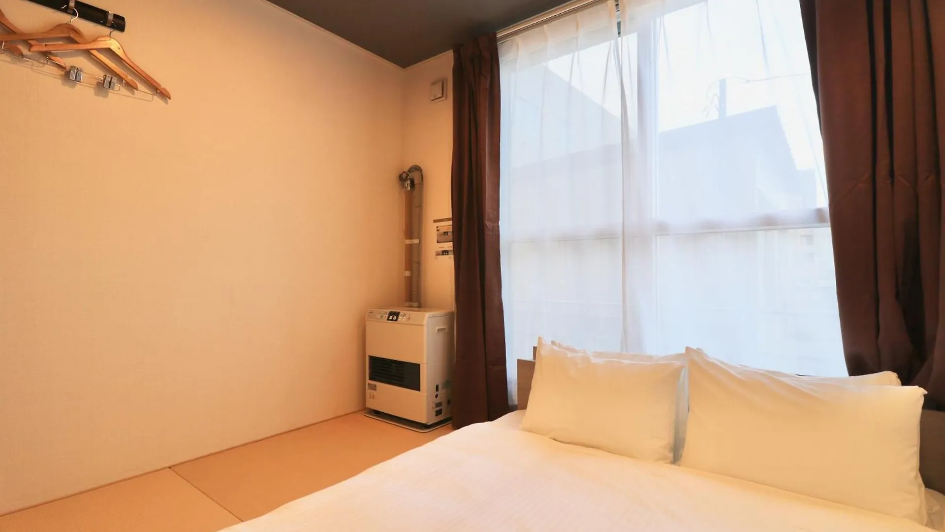 Maison Odori Higashi Buil Sapporo 0*,  Japan